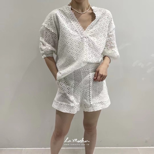 燒花設計V領上衣